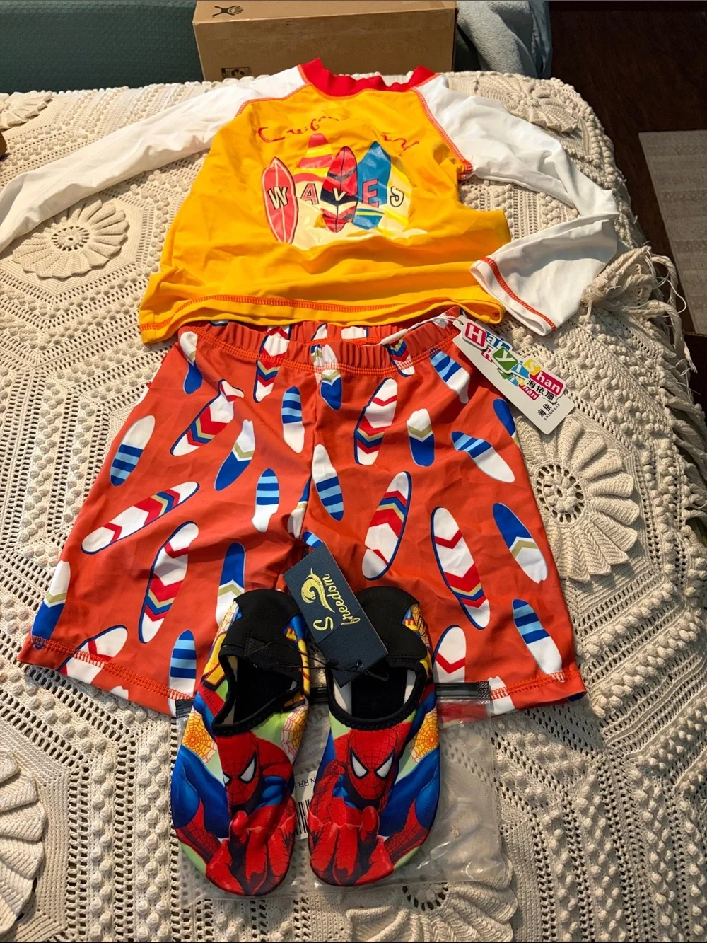Kids Surf Wave Rash Guard Set with Surfboard Print and spiderman swimming shoes